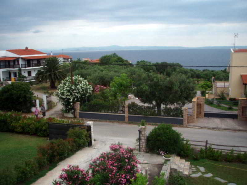 Marios Garden House Apartment