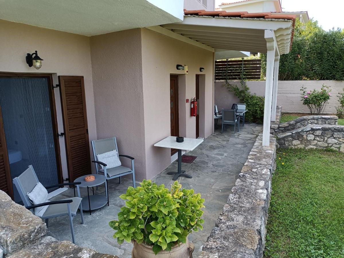 Marios Garden House *